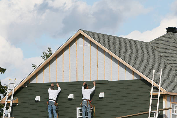 Professional Siding technician working in Manchester, OH